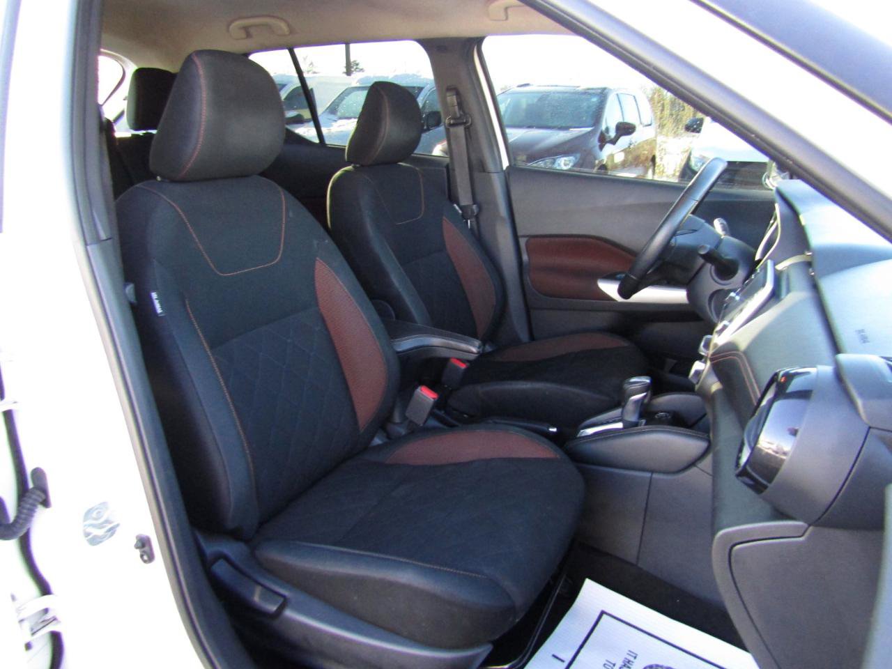 Used 2020 Nissan Kicks SR image 23