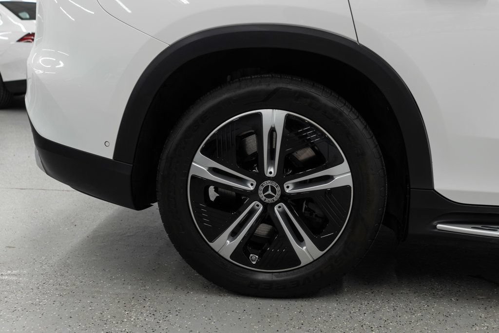 Used 2023 Mercedes-Benz EQS 450+ 4MATIC SUV w/ Acoustic Comfort Package image 38