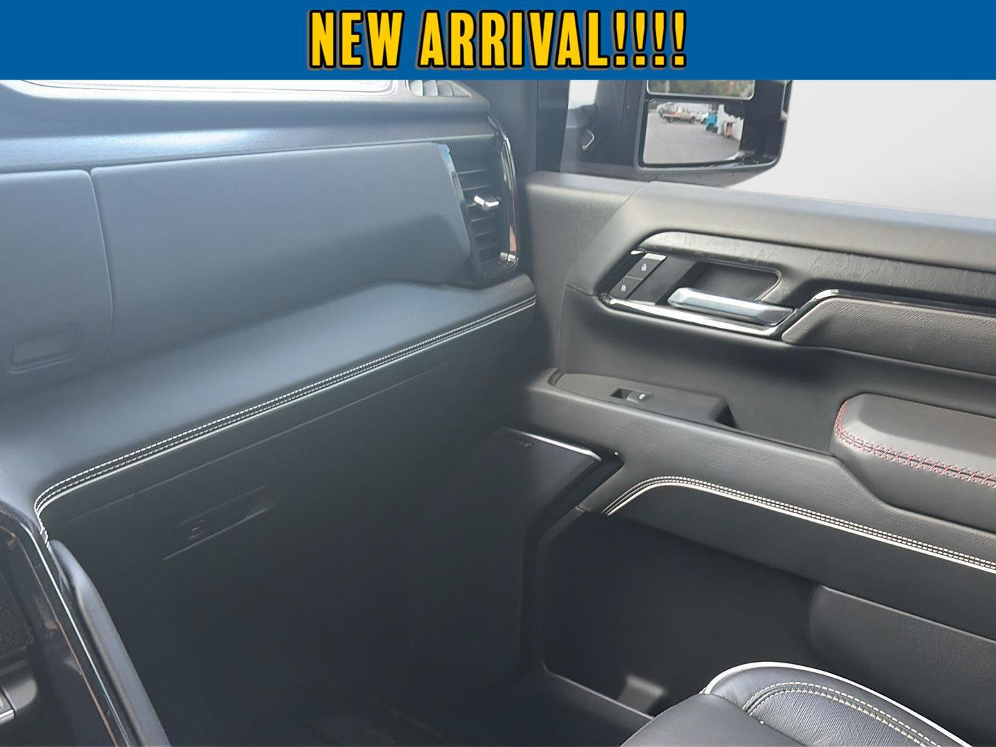 Used 2025 GMC Sierra 2500 AT4X AWD/4WD image 24
