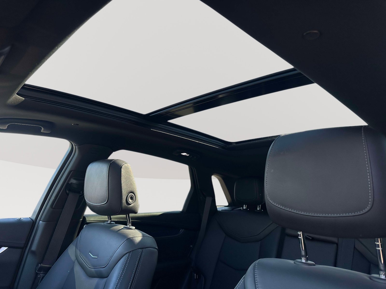 Certified 2022 Cadillac XT5 Premium Luxury image 8