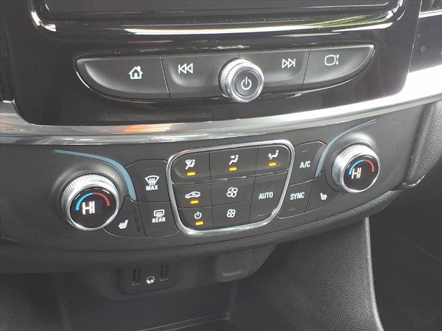 Used 2023 Chevrolet Traverse LT image 24