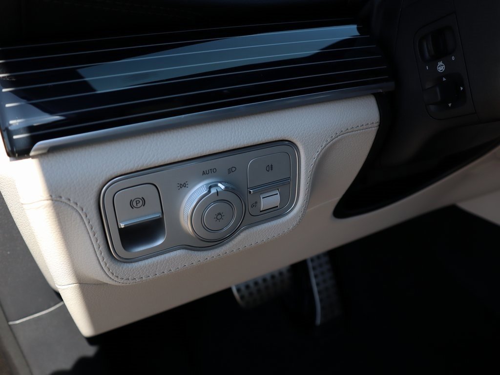 New 2026 Mercedes-Benz GLS 450 4MATIC image 34