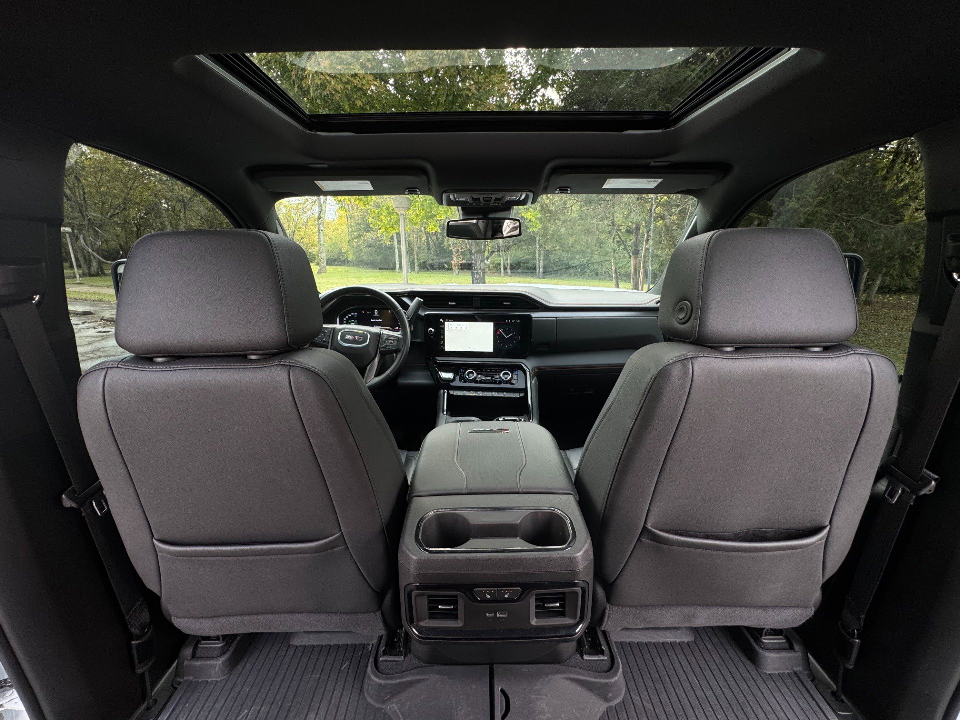 Used 2024 GMC Sierra 2500 AT4 w/ AT4 Preferred Package image 50