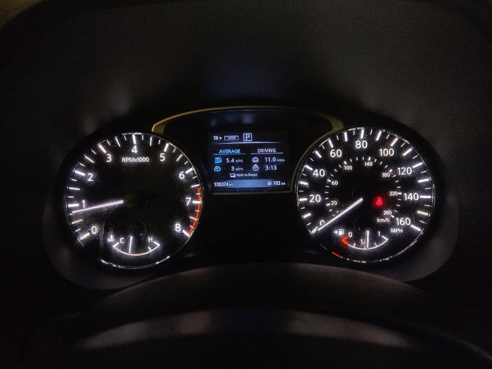 Used 2016 Nissan Pathfinder S AWD/4WD image 23