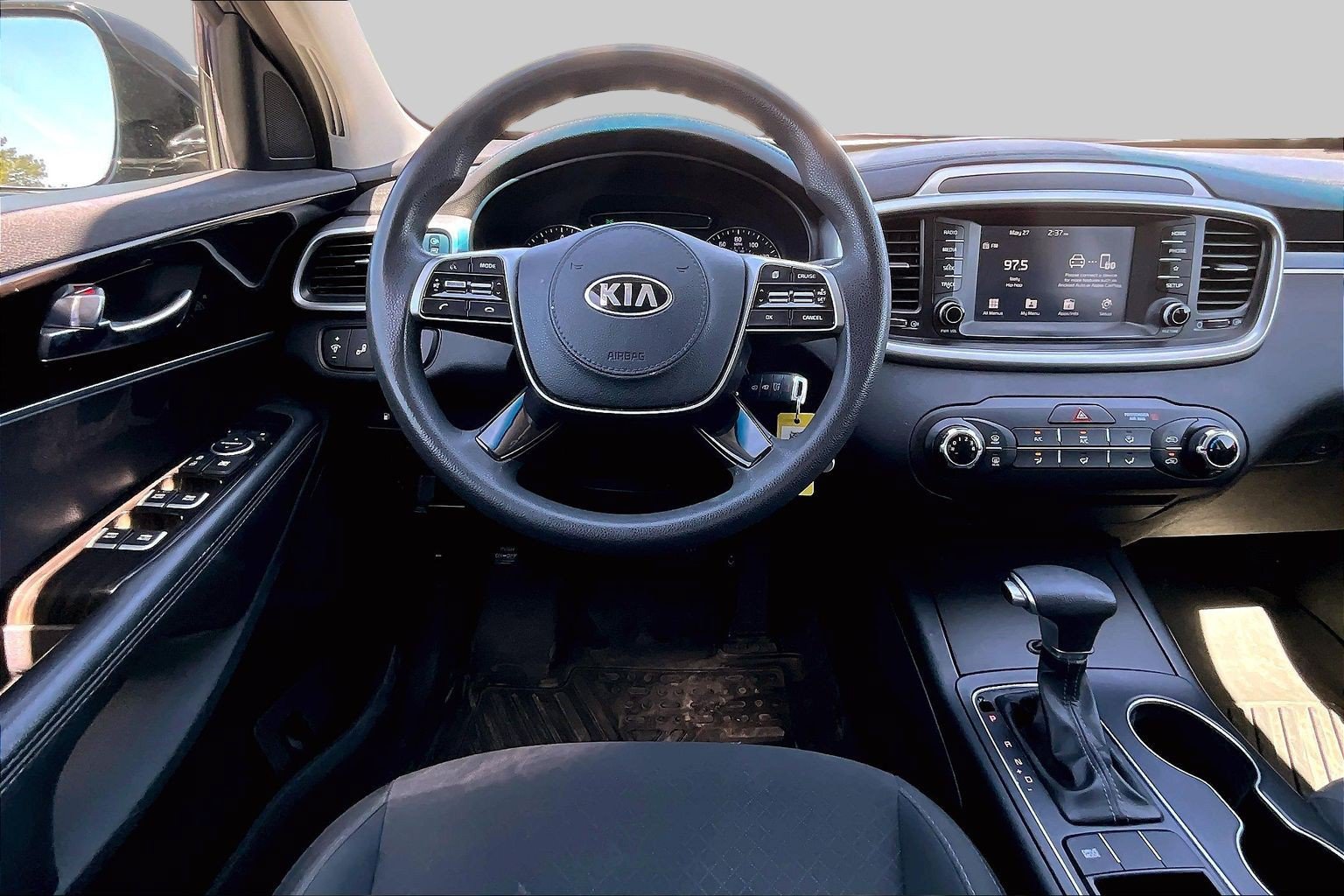 Used 2019 Kia Sorento FWD image 5
