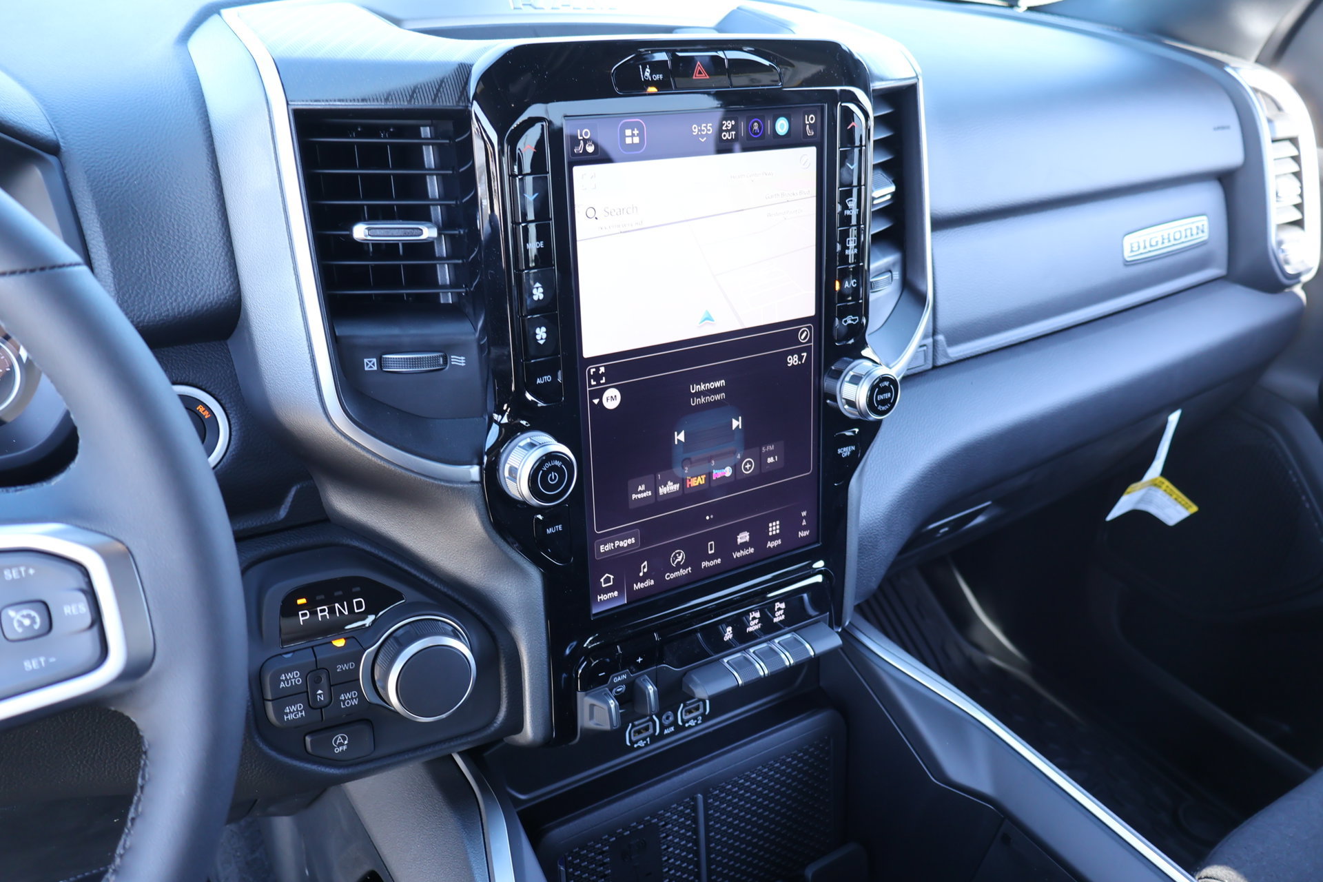 New 2026 RAM 1500 Big Horn AWD/4WD image 5