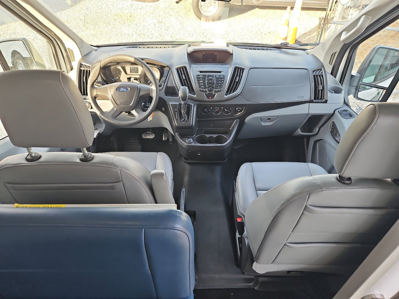 Used 2019 Ford Transit 350 XL image 51