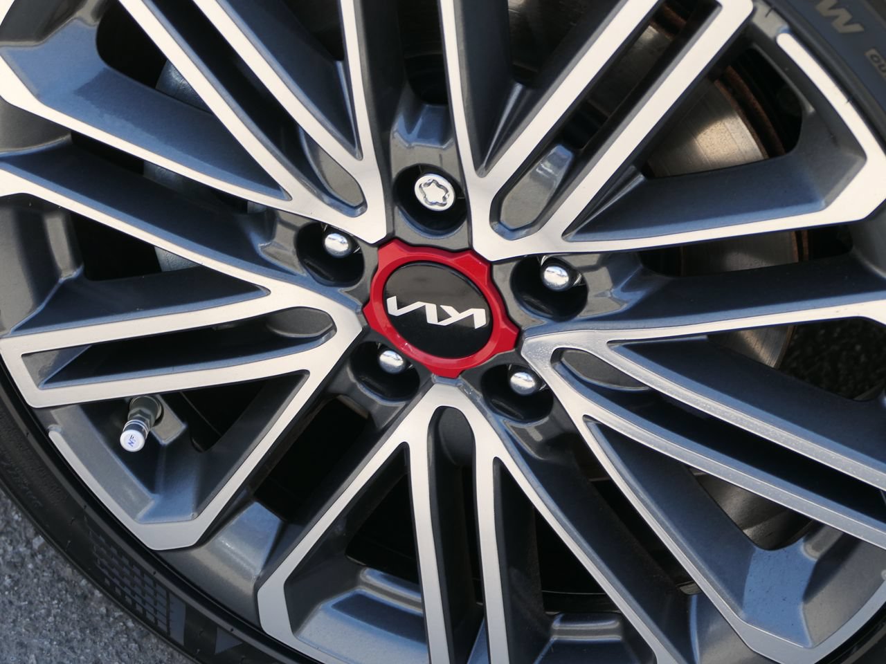 Used 2023 Kia Forte GT FWD image 10