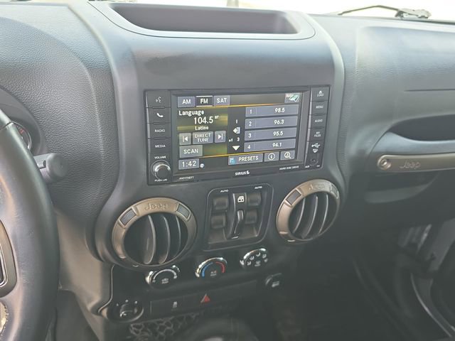 Used 2018 Jeep Wrangler Unlimited Sport image 19