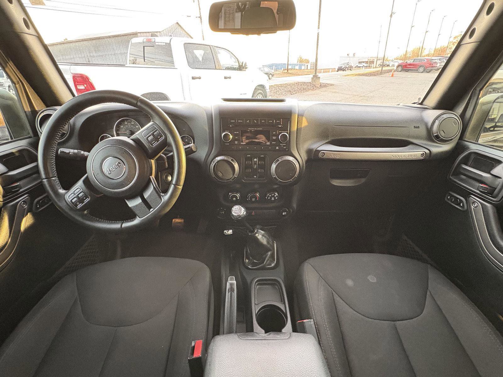 Used 2018 Jeep Wrangler Unlimited Sport S image 7