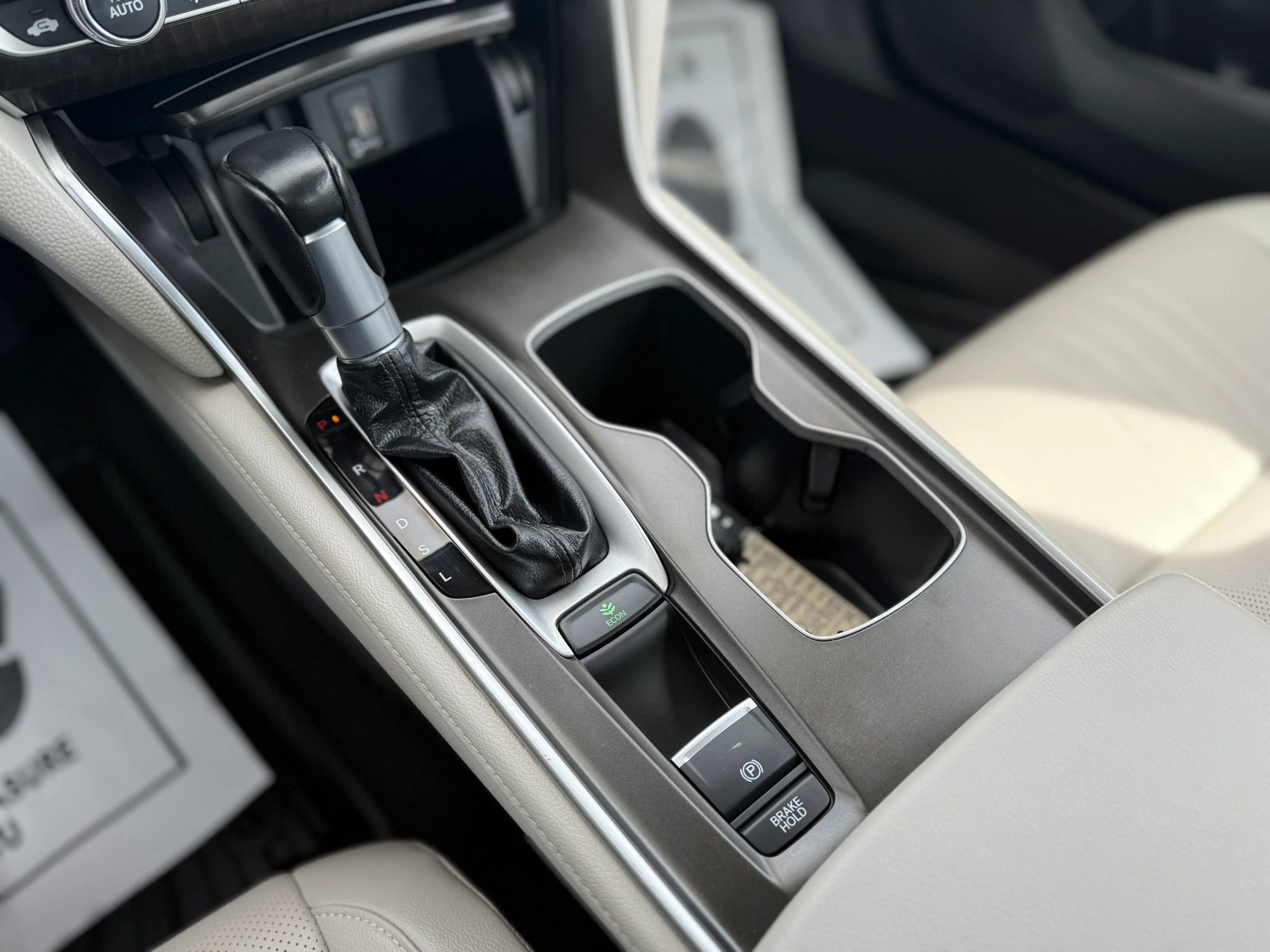 Used 2018 Honda Accord EX-L image 27