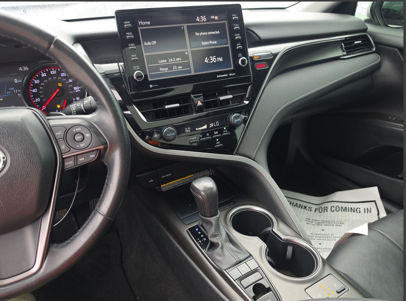 Used 2021 Toyota Camry XSE FWD image 6