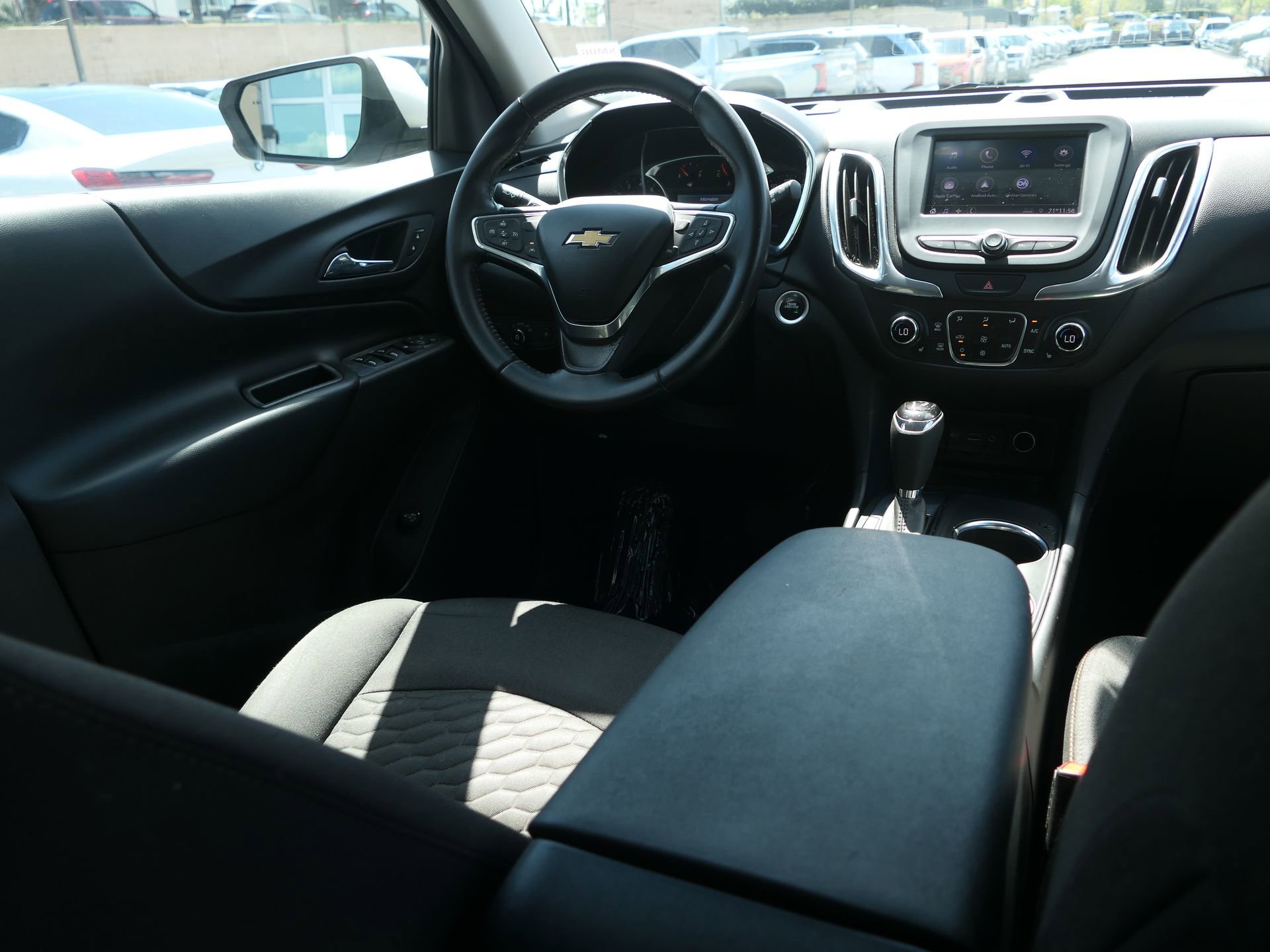 Used 2020 Chevrolet Equinox LT image 26