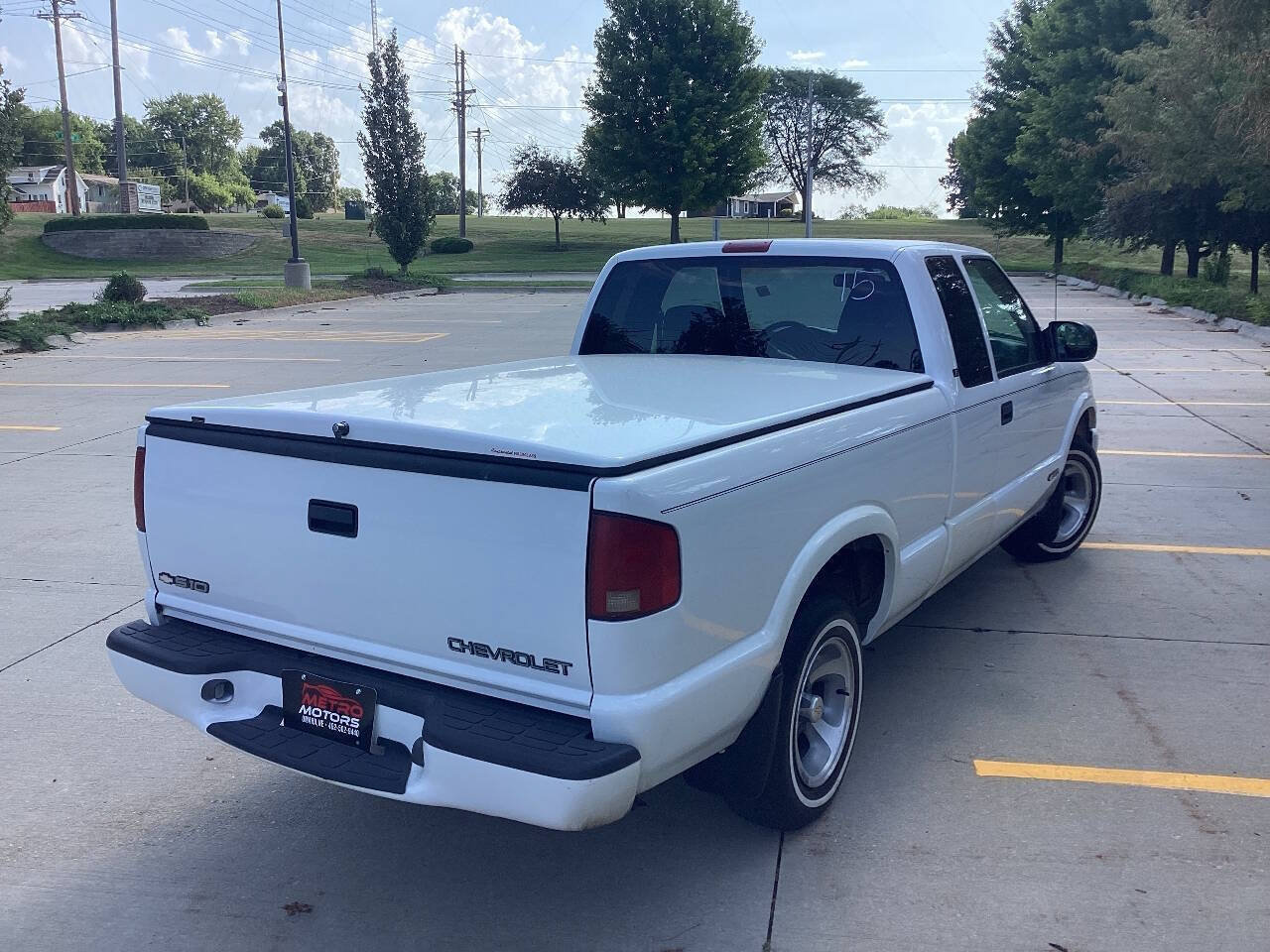 Used 1999 Chevrolet S10 Pickup LS w/ Preferred Equipment Group RWD image 3