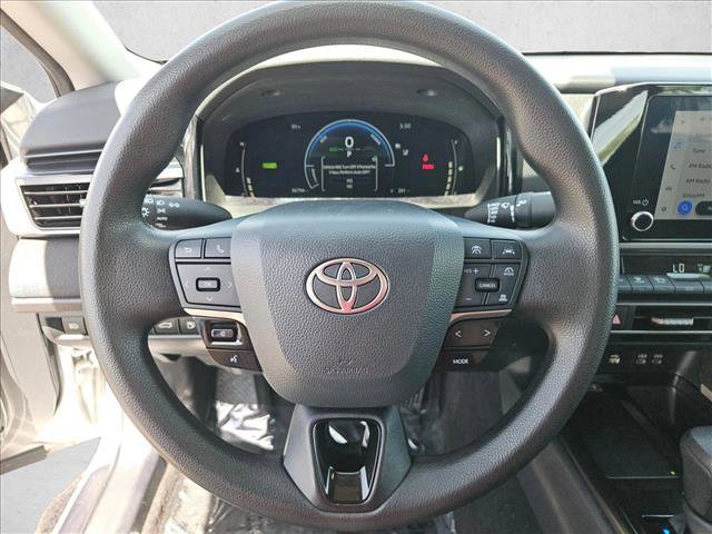 Used 2025 Toyota Camry LE FWD image 13