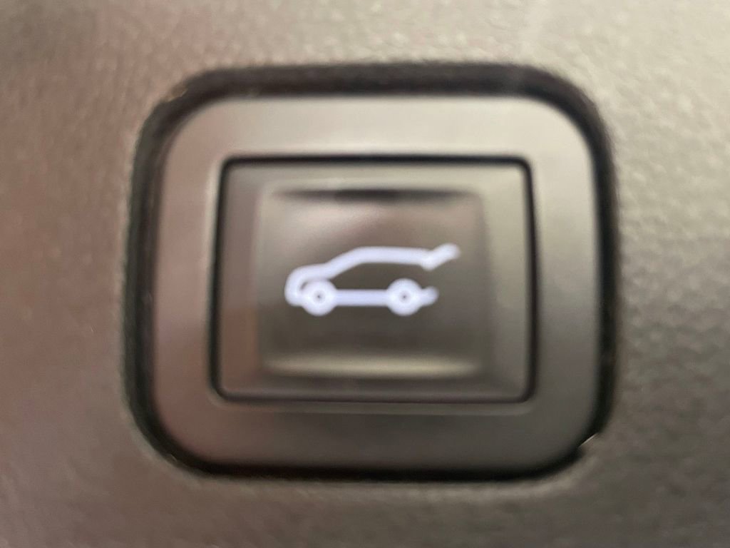 Used 2020 Cadillac XT6 Premium Luxury AWD/4WD image 13