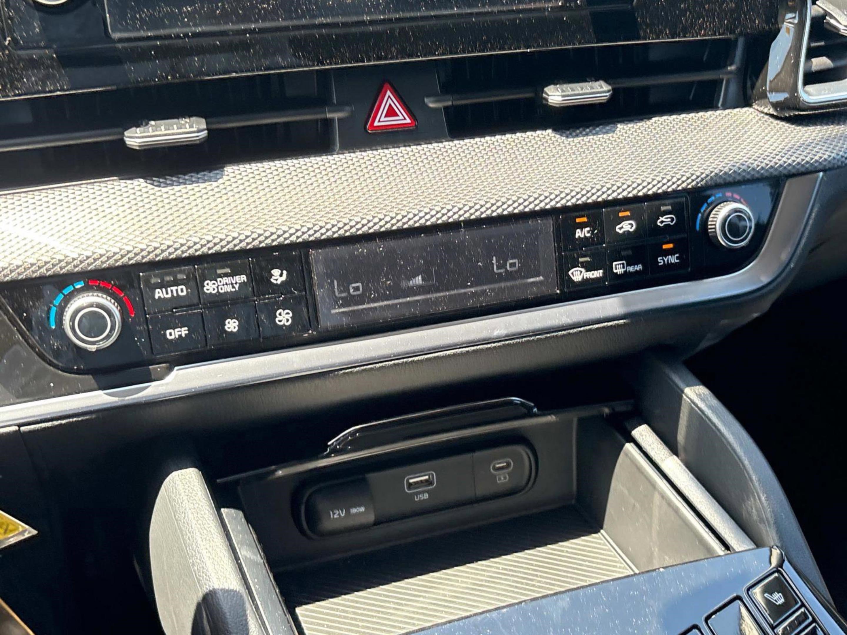 New 2025 Kia Sportage LX image 27