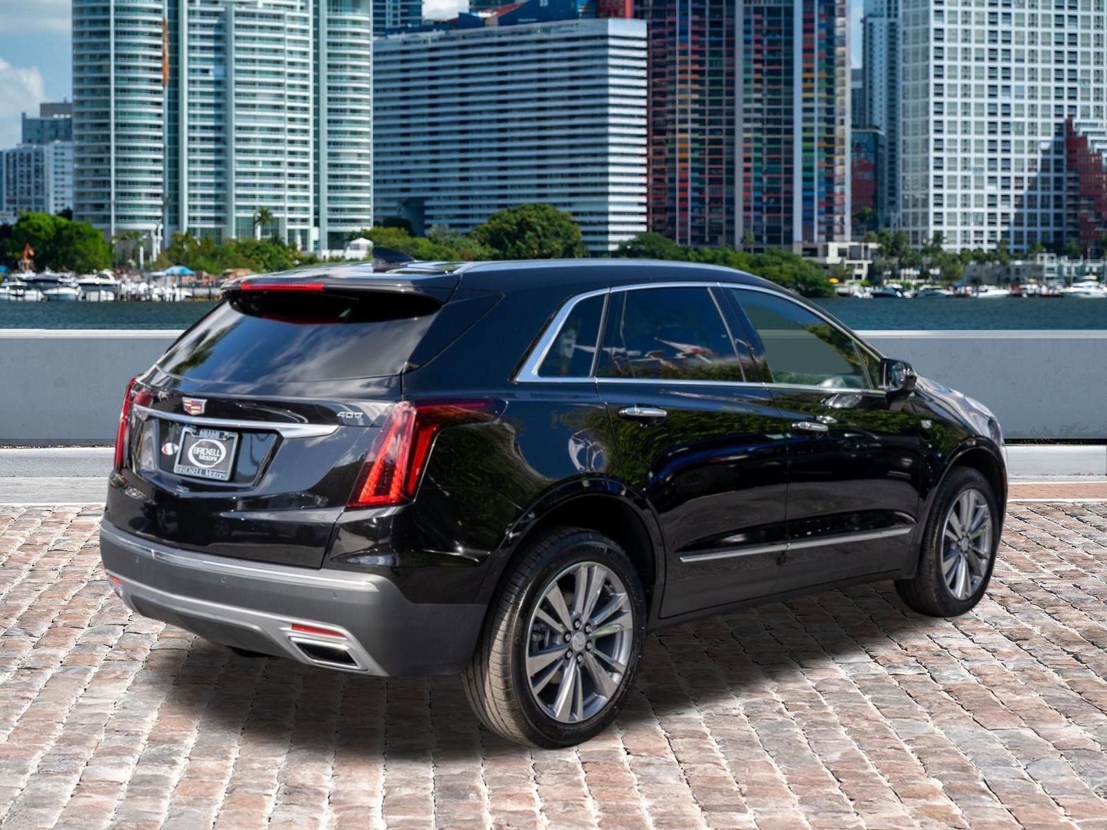 Used 2025 Cadillac XT5 Premium Luxury image 5