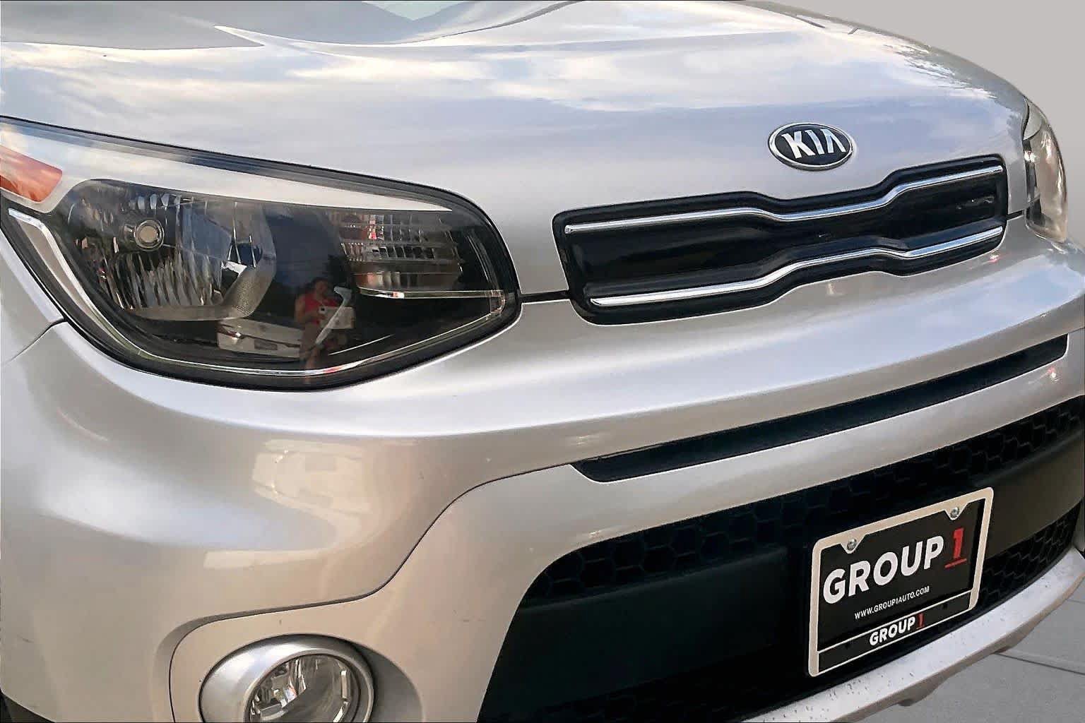 Used 2017 Kia Soul + FWD image 29