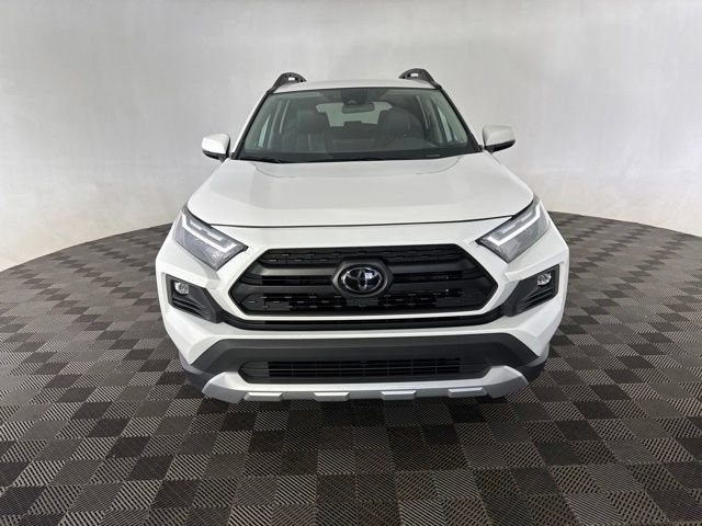 Used 2024 Toyota RAV4 Adventure AWD/4WD image 2