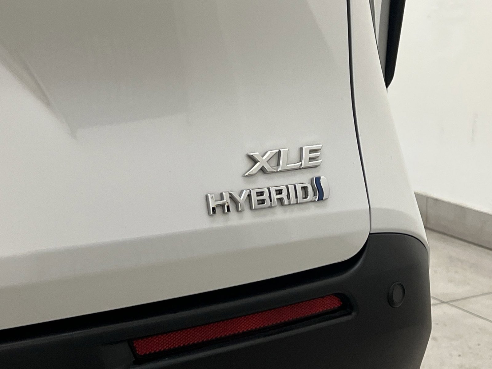 Used 2024 Toyota Sienna XLE image 29