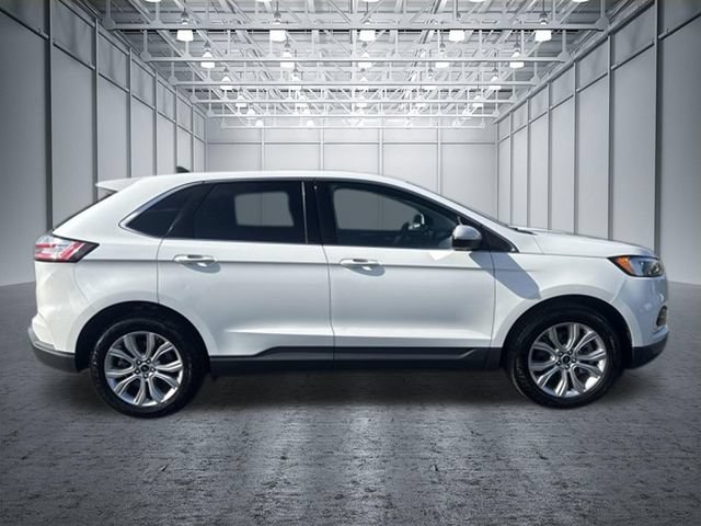 Used 2023 Ford Edge Titanium AWD/4WD image 6