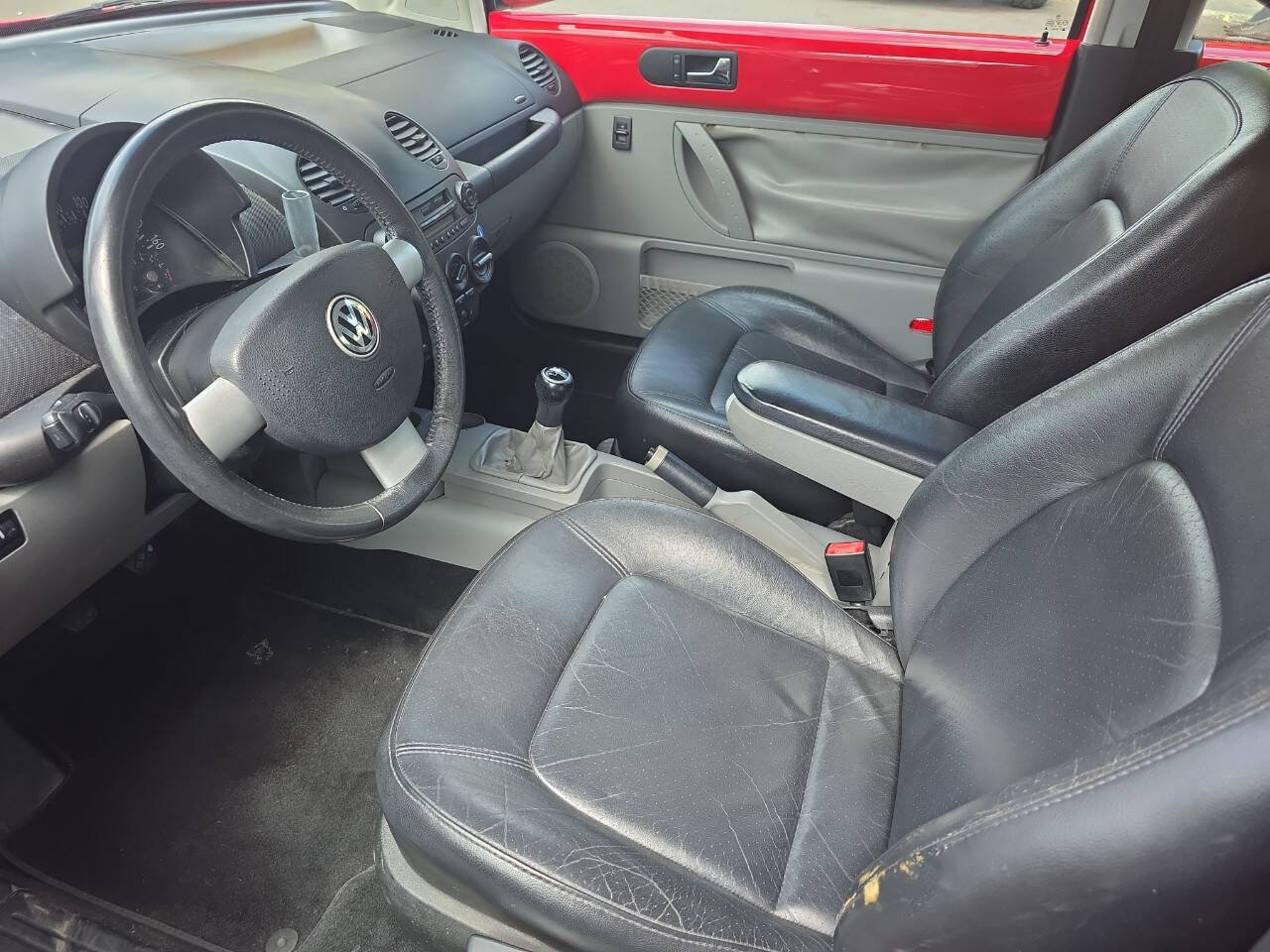 Used 2001 Volkswagen Beetle GLX FWD image 14