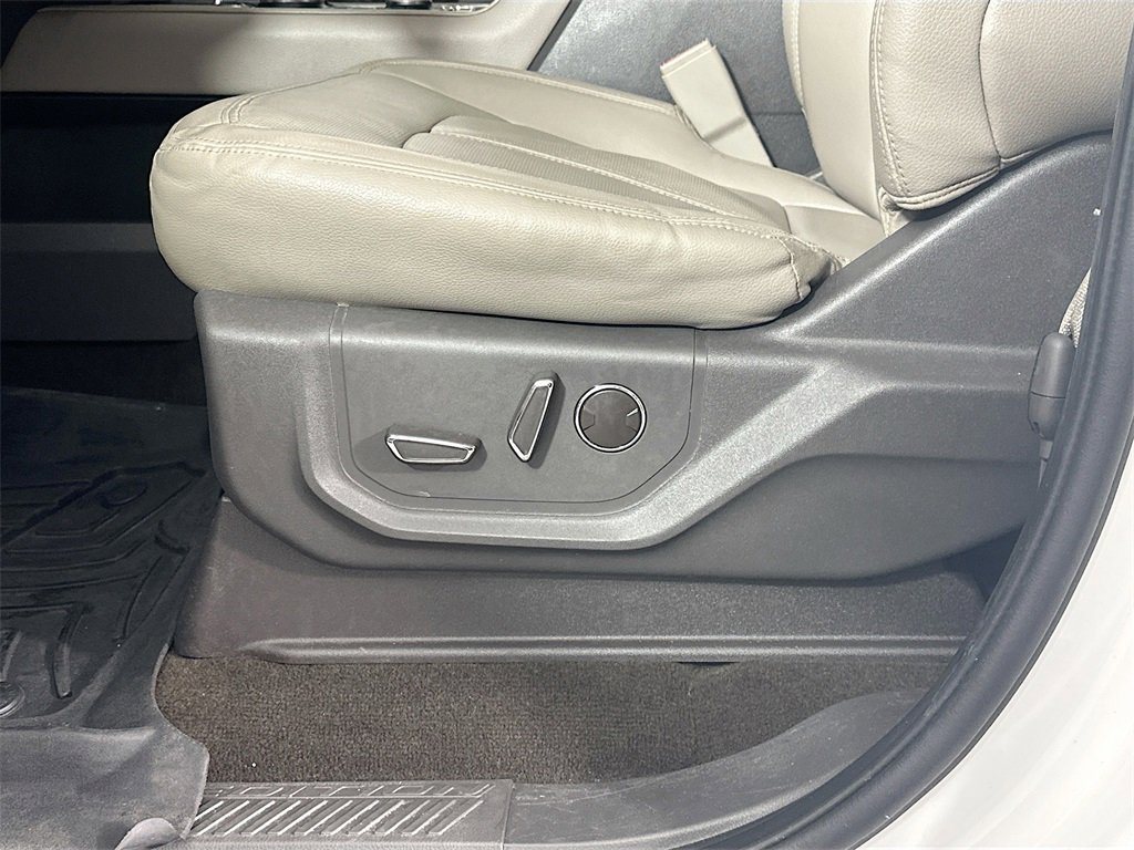Used 2021 Ford Expedition Limited image 23