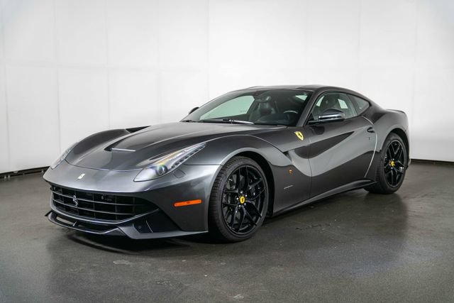 Used 2015 Ferrari F12 Berlinetta RWD image 4