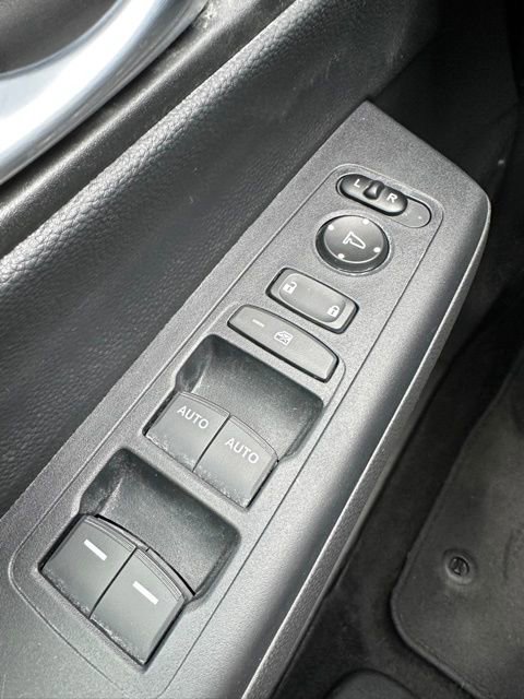 Used 2023 Honda CR-V EX image 17