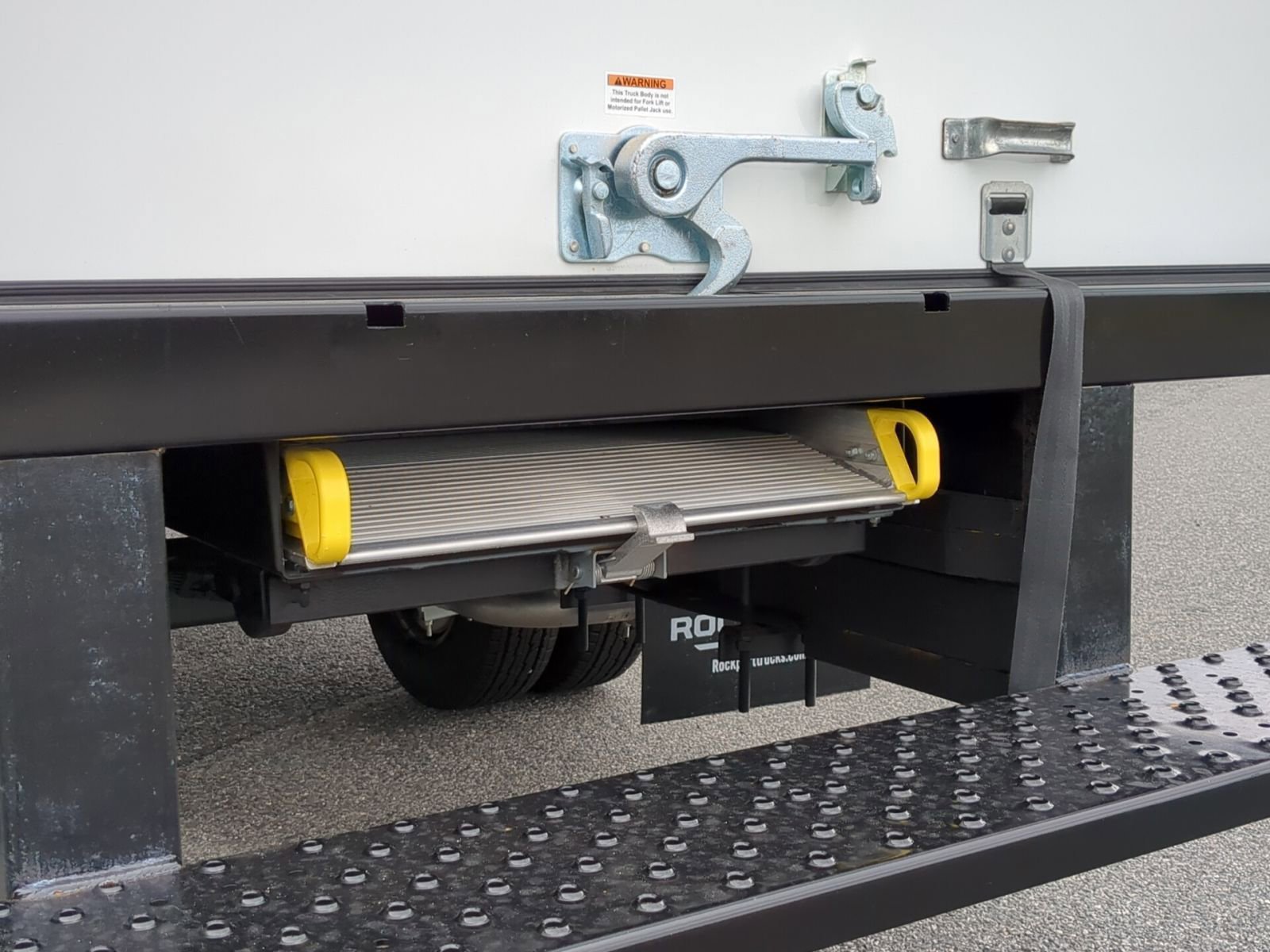 New 2025 GMC Savana 4500 w/ Power Convenience Package image 28