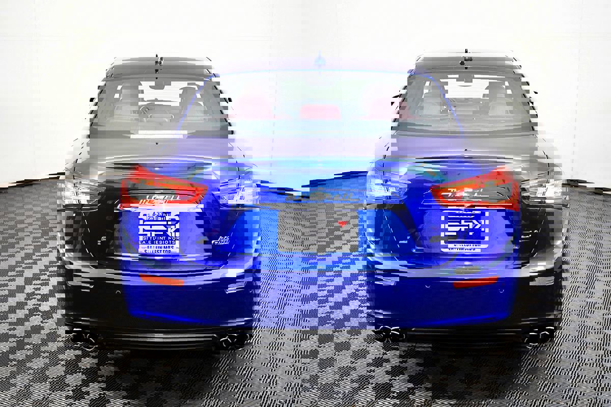 Used 2017 Maserati Ghibli S image 10