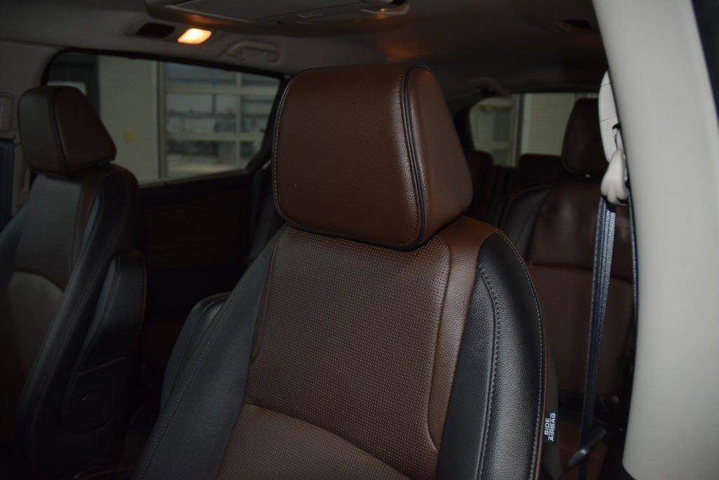 Used 2025 Honda Odyssey Elite image 39