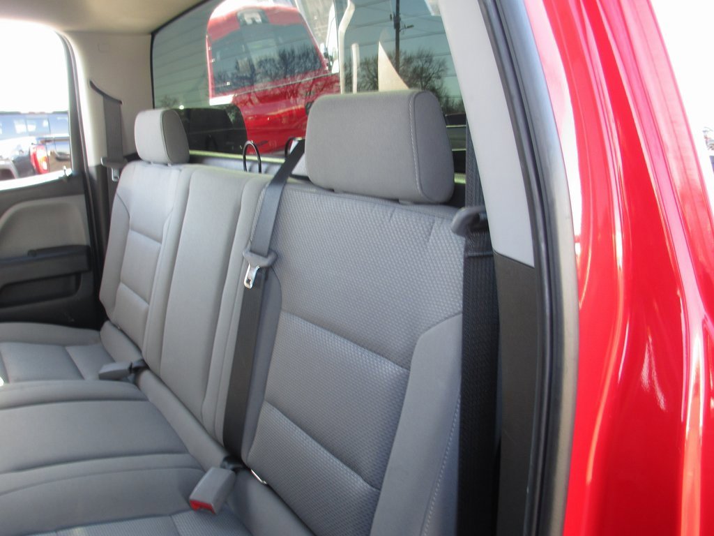 Used 2018 Chevrolet Silverado 1500 Custom image 15