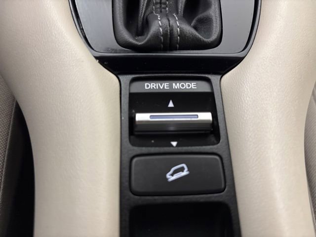 Used 2023 Honda HR-V LX image 27