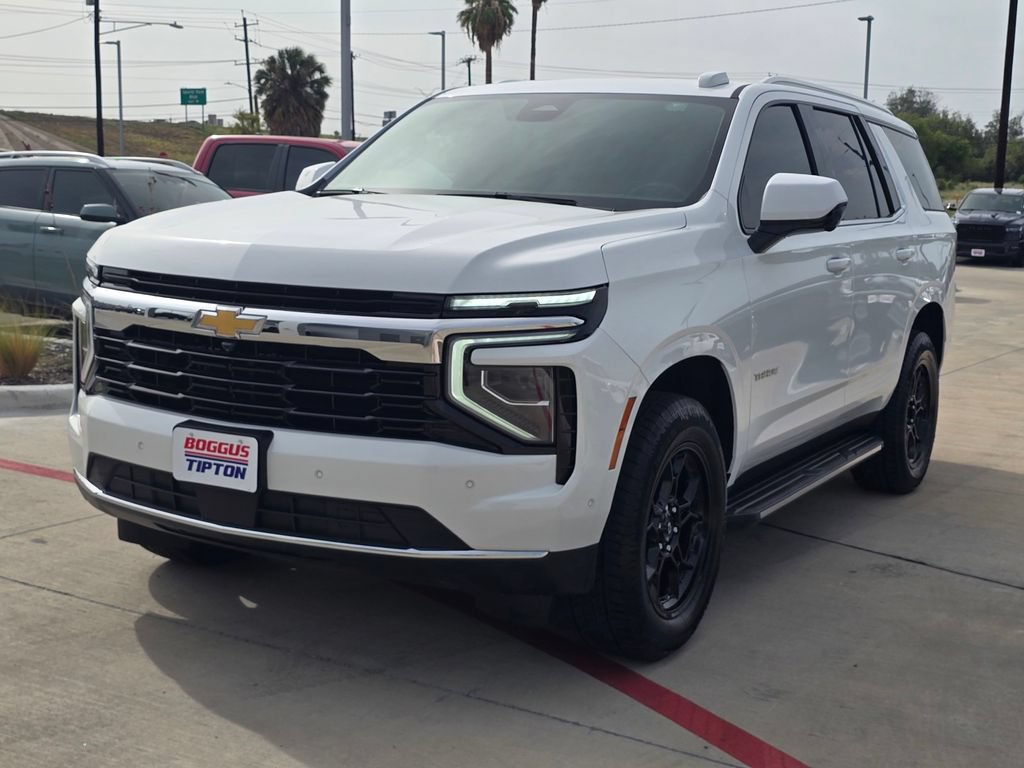 Used 2025 Chevrolet Tahoe LS RWD image 9
