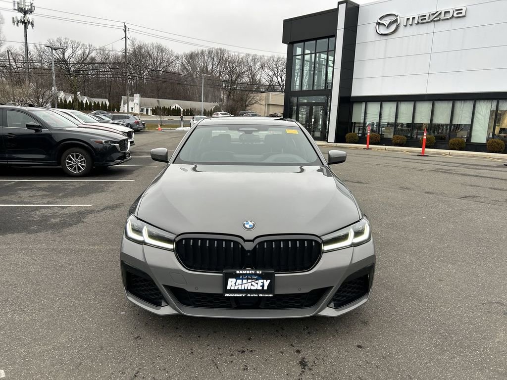 Used 2022 BMW M550i xDrive w/ Executive Package image 3