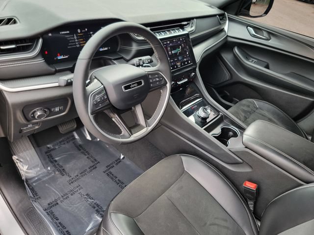 Certified 2024 Jeep Grand Cherokee L Laredo AWD/4WD image 19