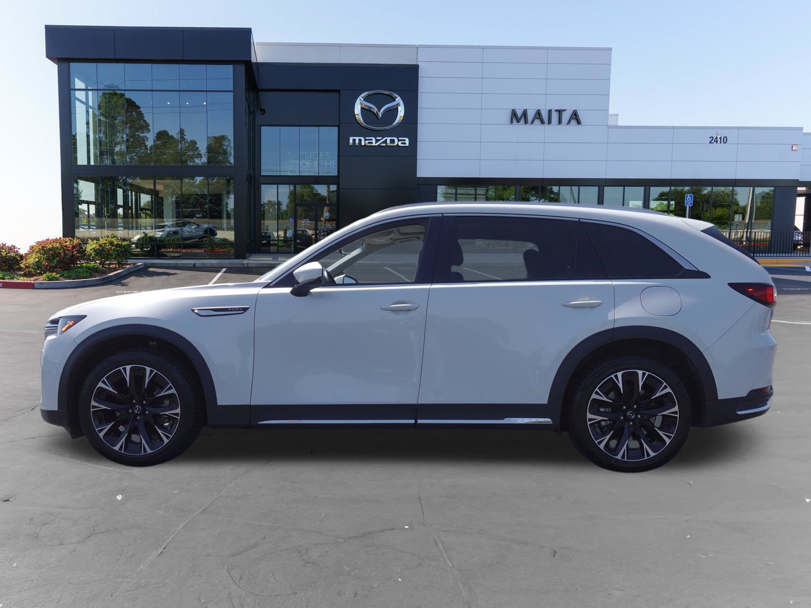 Certified 2024 MAZDA CX-90 Plug-In Hybrid w/ Premium Pkg AWD/4WD image 8