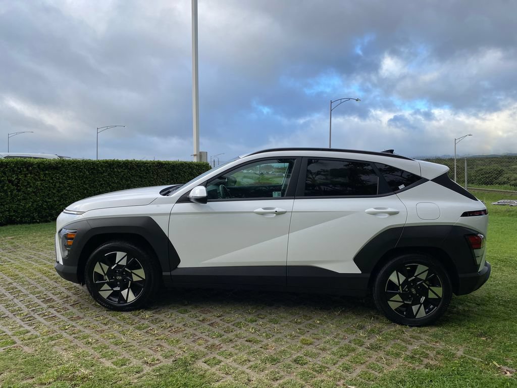 Used 2025 Hyundai Kona SEL FWD image 4