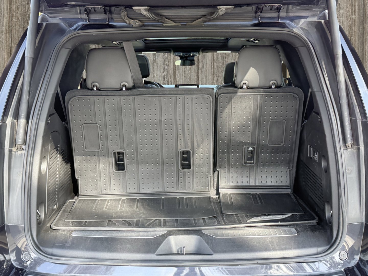 Used 2023 Chevrolet Tahoe RST w/ Luxury Package RWD image 10