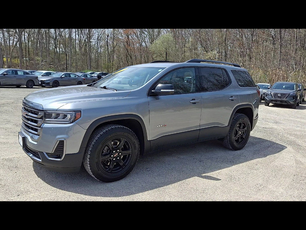 Used 2023 GMC Acadia AT4 w/ Technology Package AWD/4WD image 4