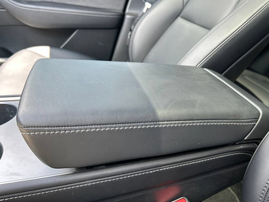 Used 2022 Tesla Model Y Long Range AWD/4WD image 28