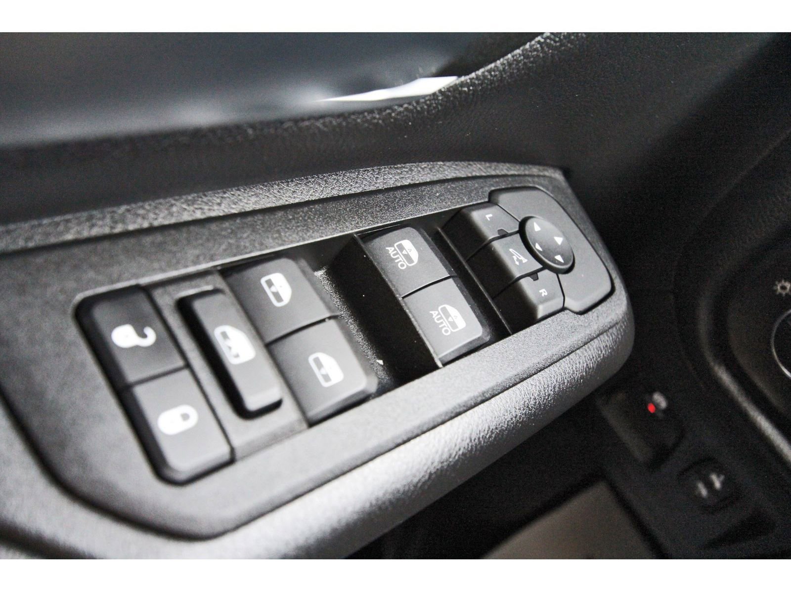 Used 2025 RAM 1500 Lone Star image 19