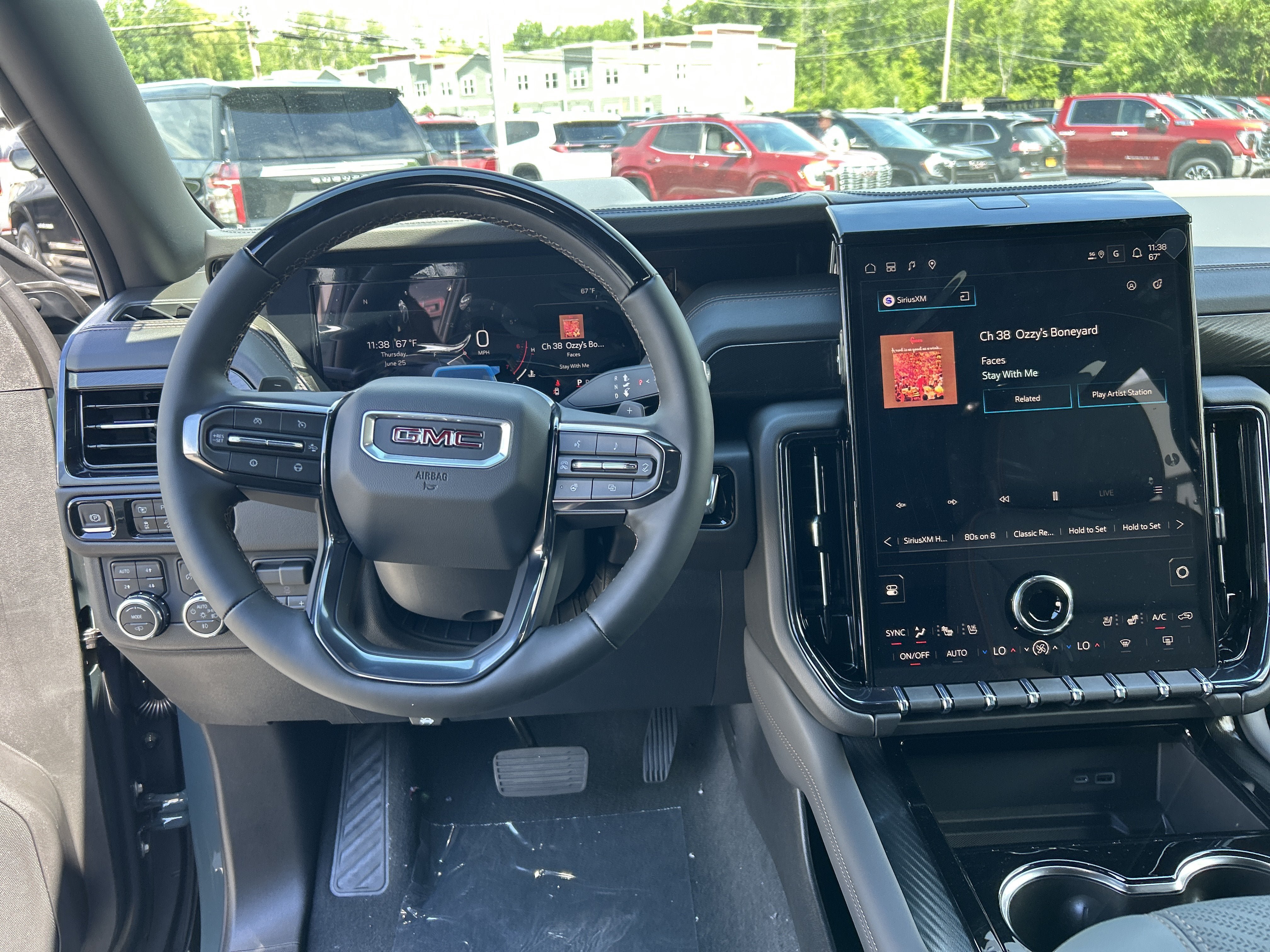 New 2026 GMC Yukon XL AT4 w/ AT4 Premium Plus Package AWD/4WD image 37