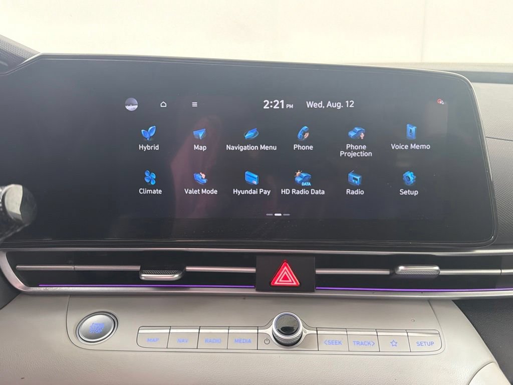 Used 2023 Hyundai Elantra Limited FWD image 20