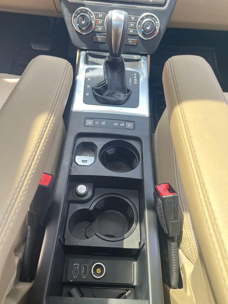 Used 2014 Land Rover LR2 AWD/4WD image 25