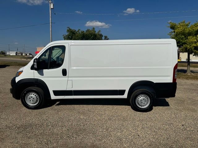 Used 2025 RAM ProMaster 2500 w/ Convenience Group image 6