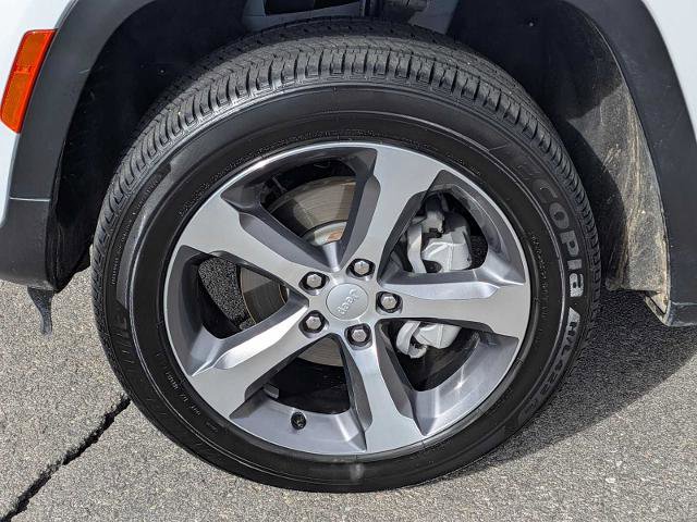 Used 2025 Jeep Grand Cherokee Limited w/ Luxury Tech Group II image 13