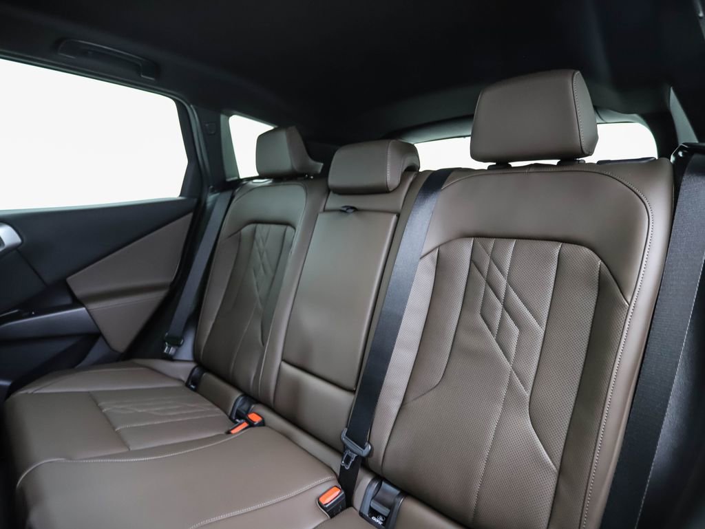 New 2026 BMW X3 xDrive30 w/ Convenience Package image 24